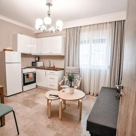 Tip Top Apartment Chalkís Extérieur photo